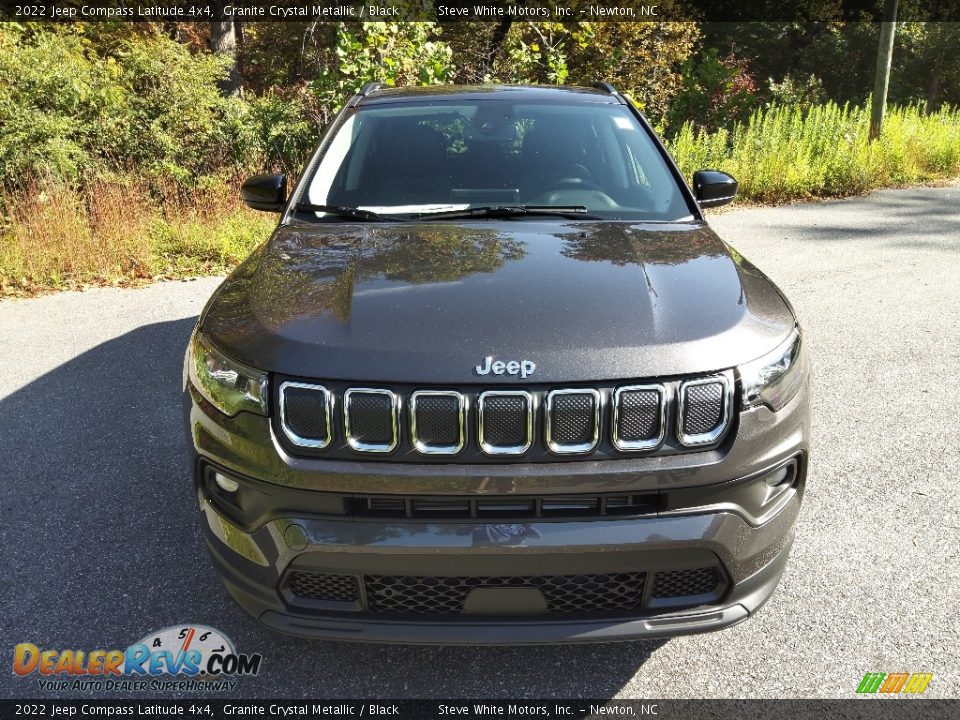 2022 Jeep Compass Latitude 4x4 Granite Crystal Metallic / Black Photo #3