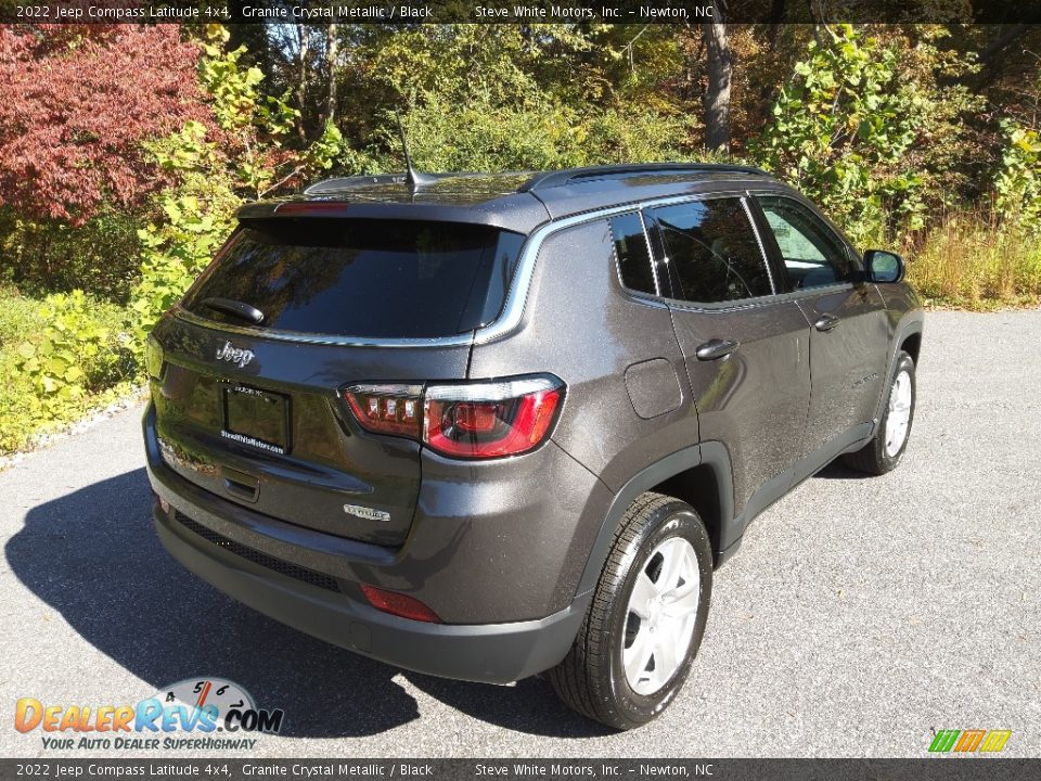 2022 Jeep Compass Latitude 4x4 Granite Crystal Metallic / Black Photo #6