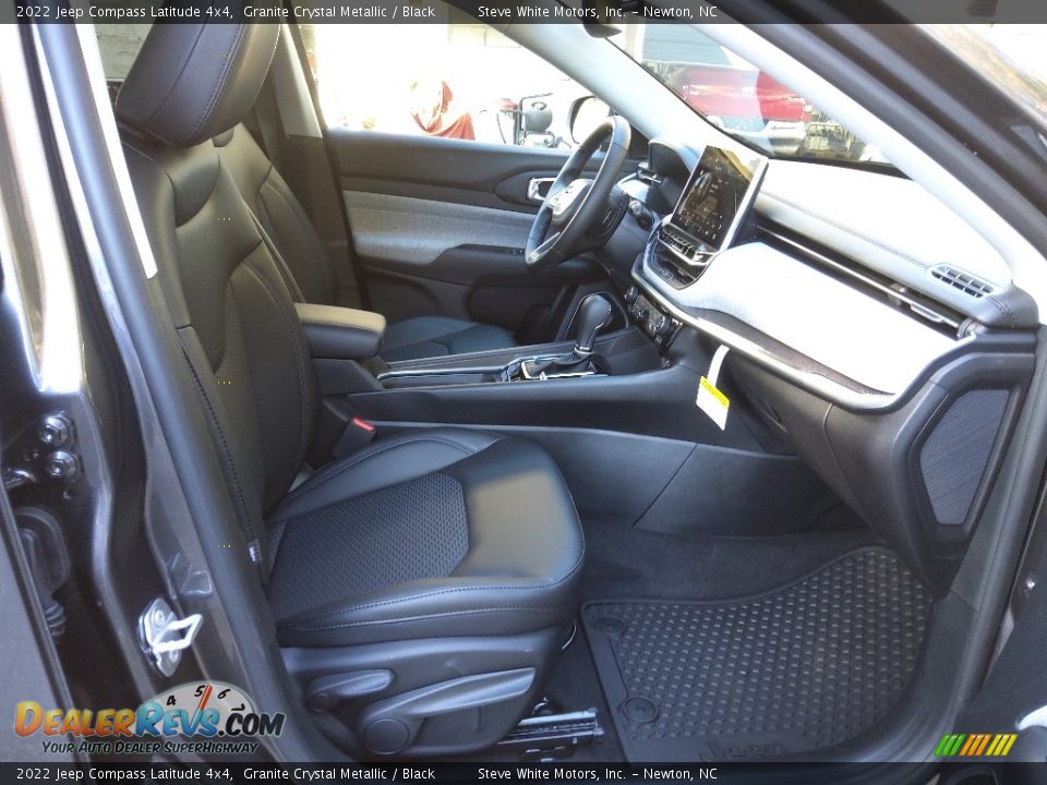 Front Seat of 2022 Jeep Compass Latitude 4x4 Photo #16