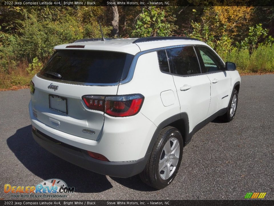 2022 Jeep Compass Latitude 4x4 Bright White / Black Photo #6