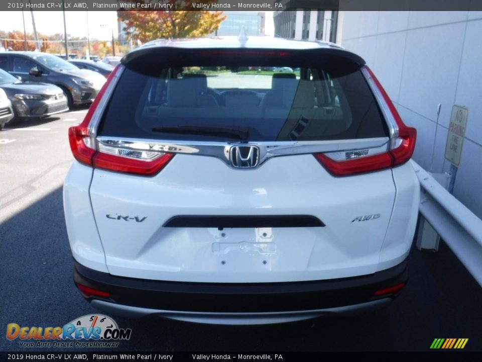 2019 Honda CR-V LX AWD Platinum White Pearl / Ivory Photo #8