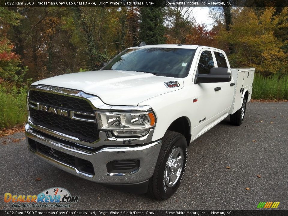 2022 Ram 2500 Tradesman Crew Cab Chassis 4x4 Bright White / Black/Diesel Gray Photo #2