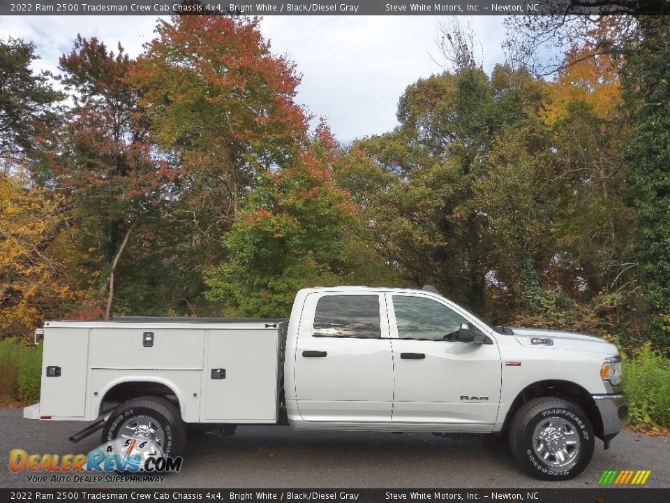 2022 Ram 2500 Tradesman Crew Cab Chassis 4x4 Bright White / Black/Diesel Gray Photo #5