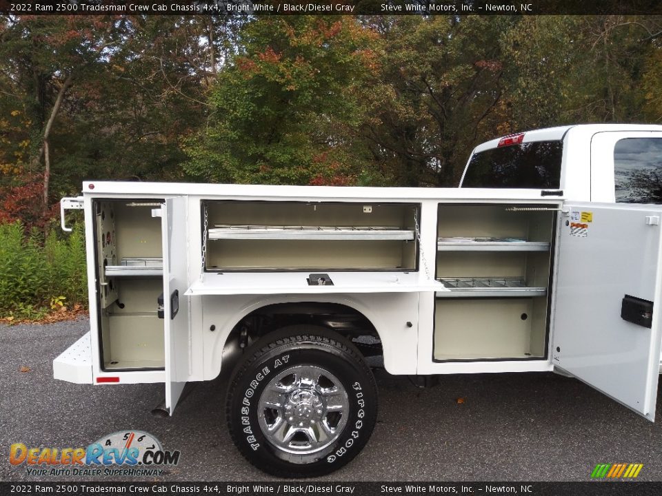 2022 Ram 2500 Tradesman Crew Cab Chassis 4x4 Bright White / Black/Diesel Gray Photo #7