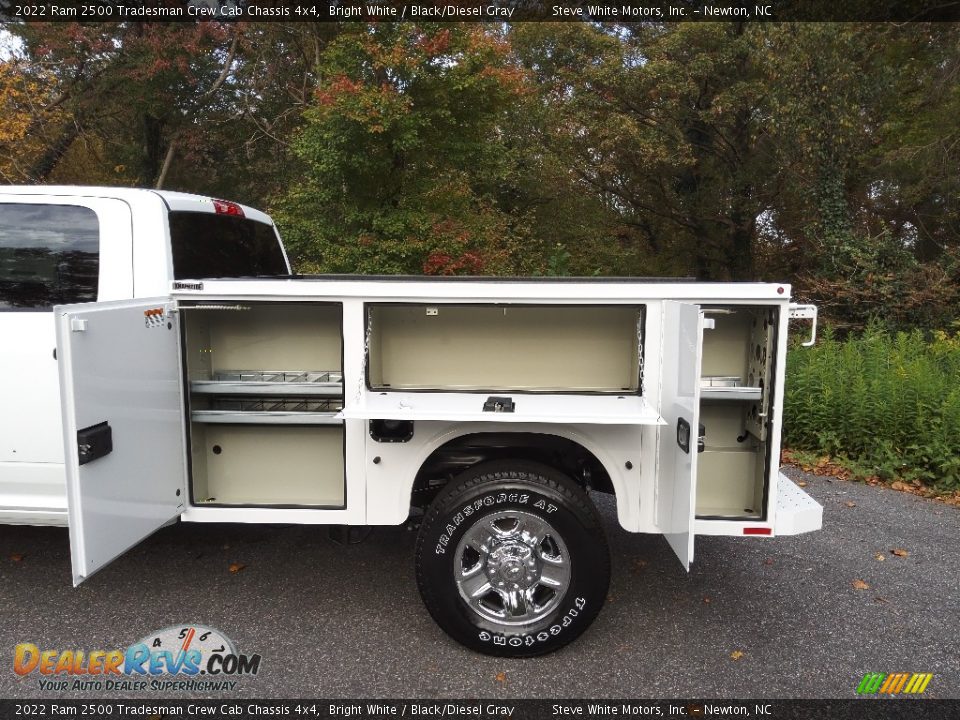 2022 Ram 2500 Tradesman Crew Cab Chassis 4x4 Bright White / Black/Diesel Gray Photo #11
