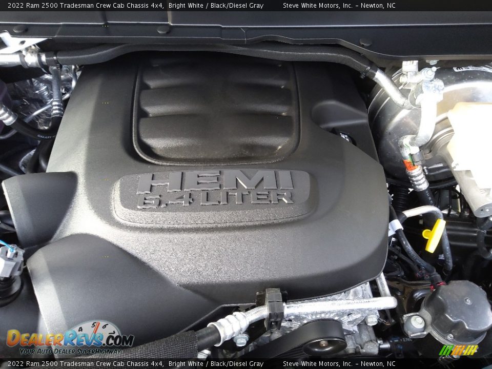 2022 Ram 2500 Tradesman Crew Cab Chassis 4x4 Bright White / Black/Diesel Gray Photo #12