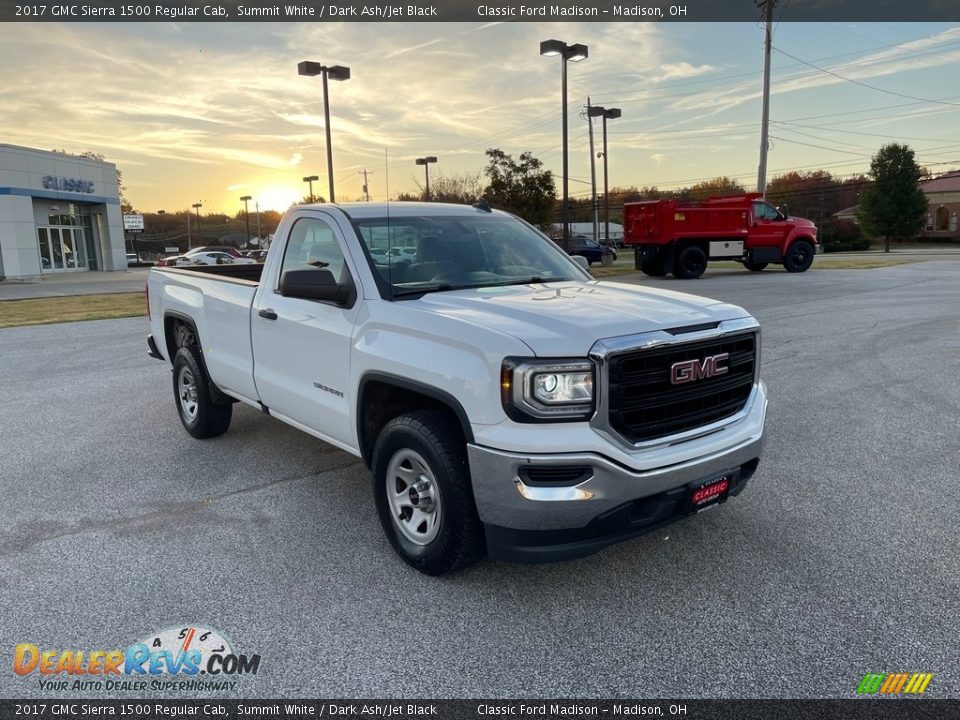 Front 3/4 View of 2017 GMC Sierra 1500 Regular Cab Photo #3