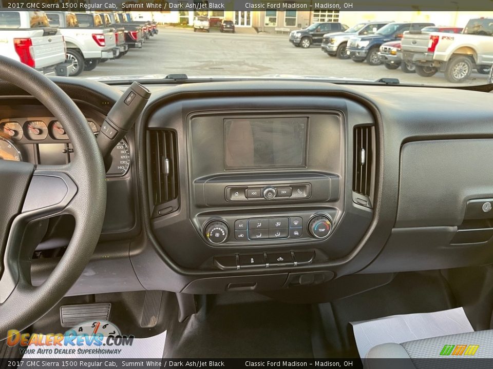 Controls of 2017 GMC Sierra 1500 Regular Cab Photo #10