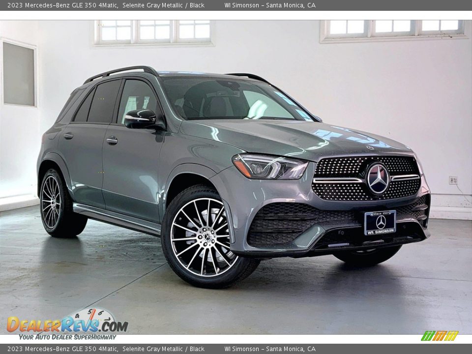 Front 3/4 View of 2023 Mercedes-Benz GLE 350 4Matic Photo #12