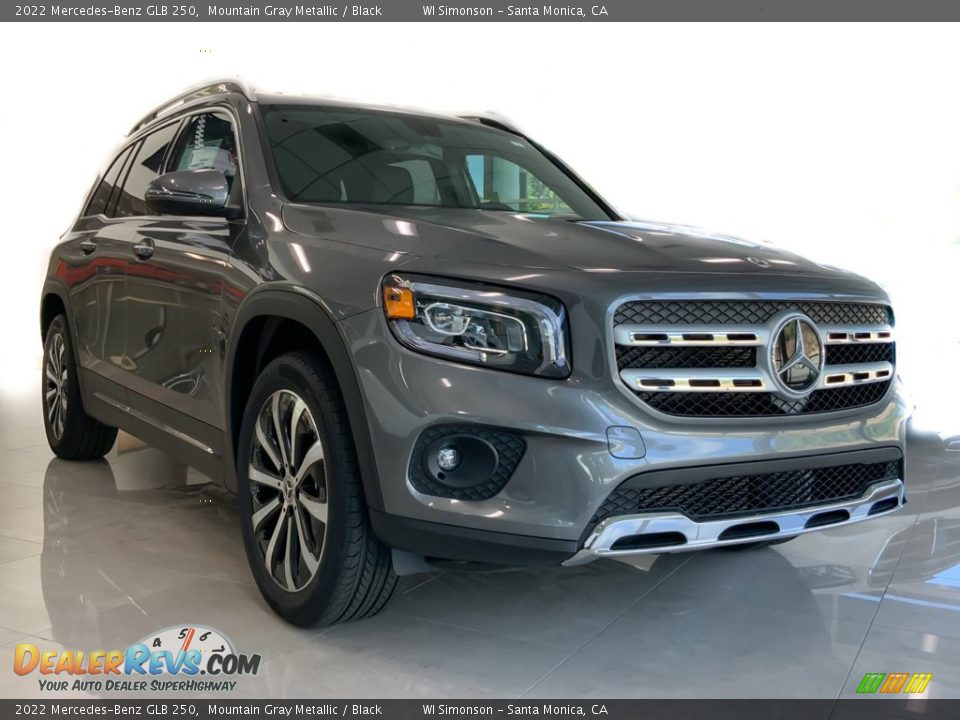 2022 Mercedes-Benz GLB 250 Mountain Gray Metallic / Black Photo #2