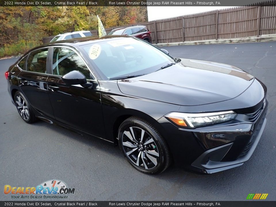 Front 3/4 View of 2022 Honda Civic EX Sedan Photo #8