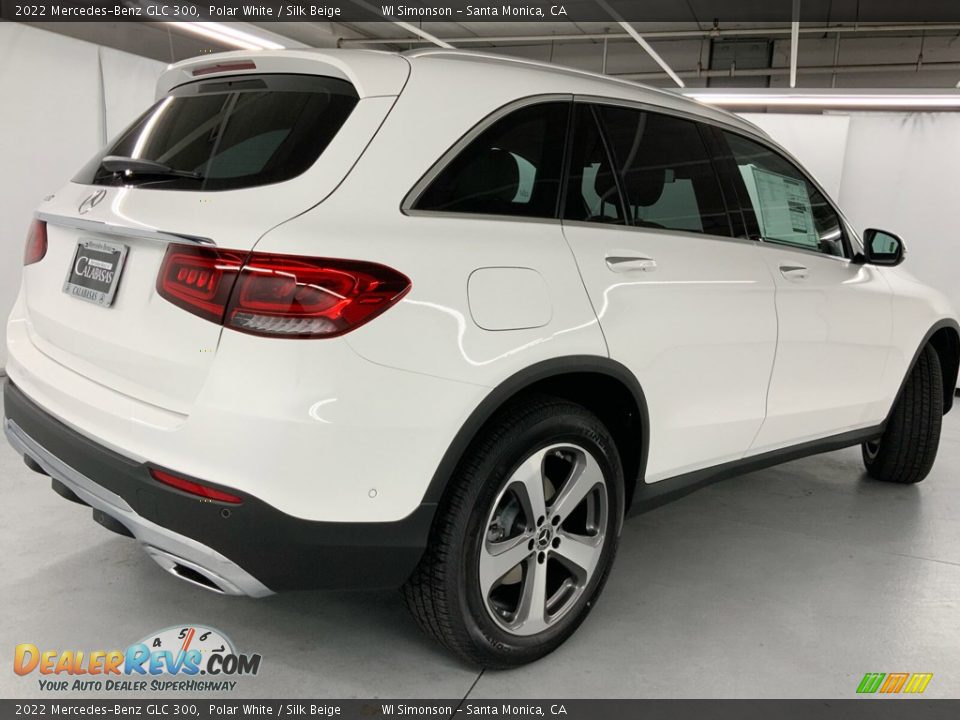 2022 Mercedes-Benz GLC 300 Polar White / Silk Beige Photo #4