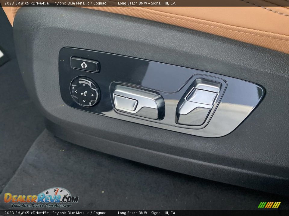 Controls of 2023 BMW X5 xDrive45e Photo #11