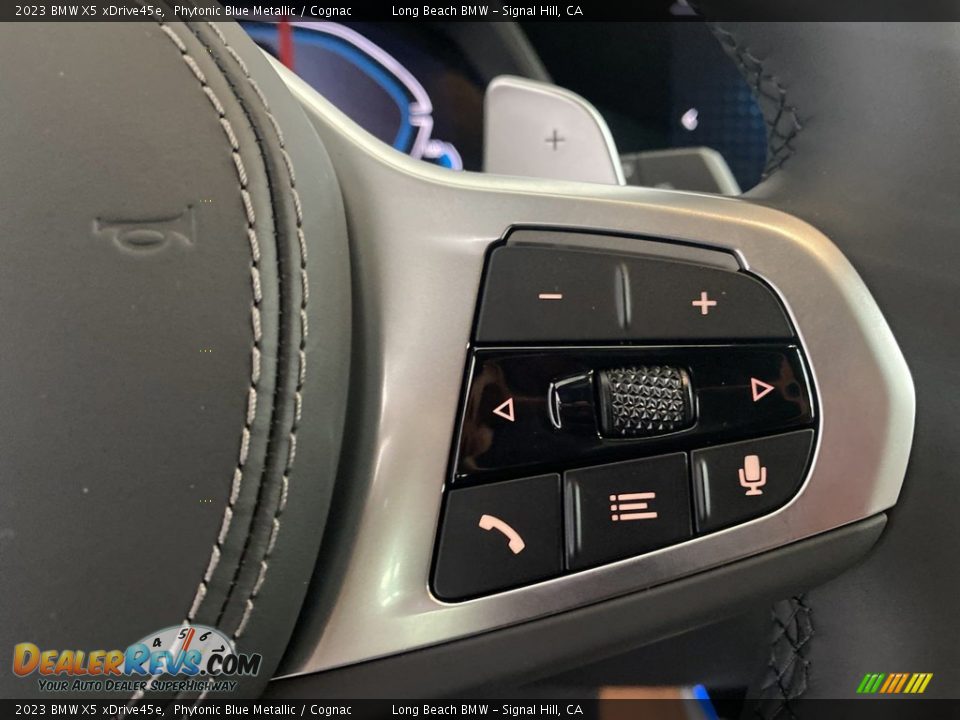 2023 BMW X5 xDrive45e Steering Wheel Photo #16