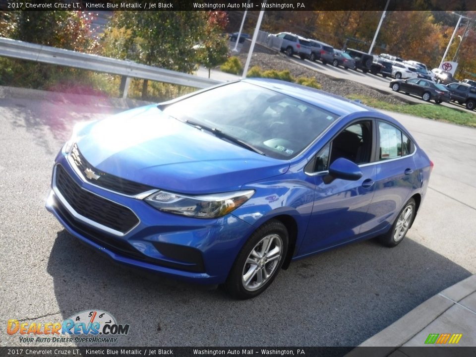 2017 Chevrolet Cruze LT Kinetic Blue Metallic / Jet Black Photo #12