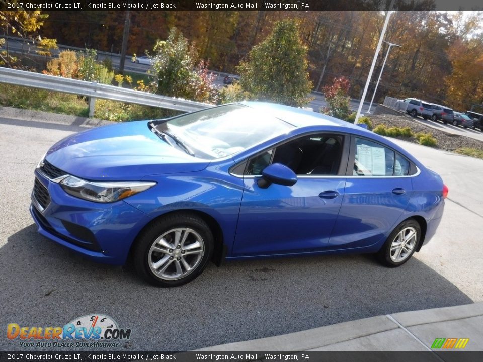 2017 Chevrolet Cruze LT Kinetic Blue Metallic / Jet Black Photo #13