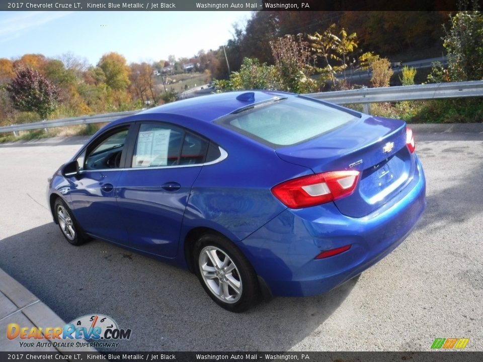 2017 Chevrolet Cruze LT Kinetic Blue Metallic / Jet Black Photo #14