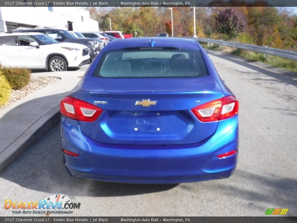 2017 Chevrolet Cruze LT Kinetic Blue Metallic / Jet Black Photo #15