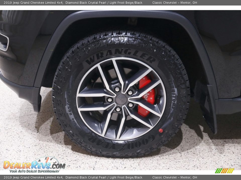 2019 Jeep Grand Cherokee Limited 4x4 Diamond Black Crystal Pearl / Light Frost Beige/Black Photo #23