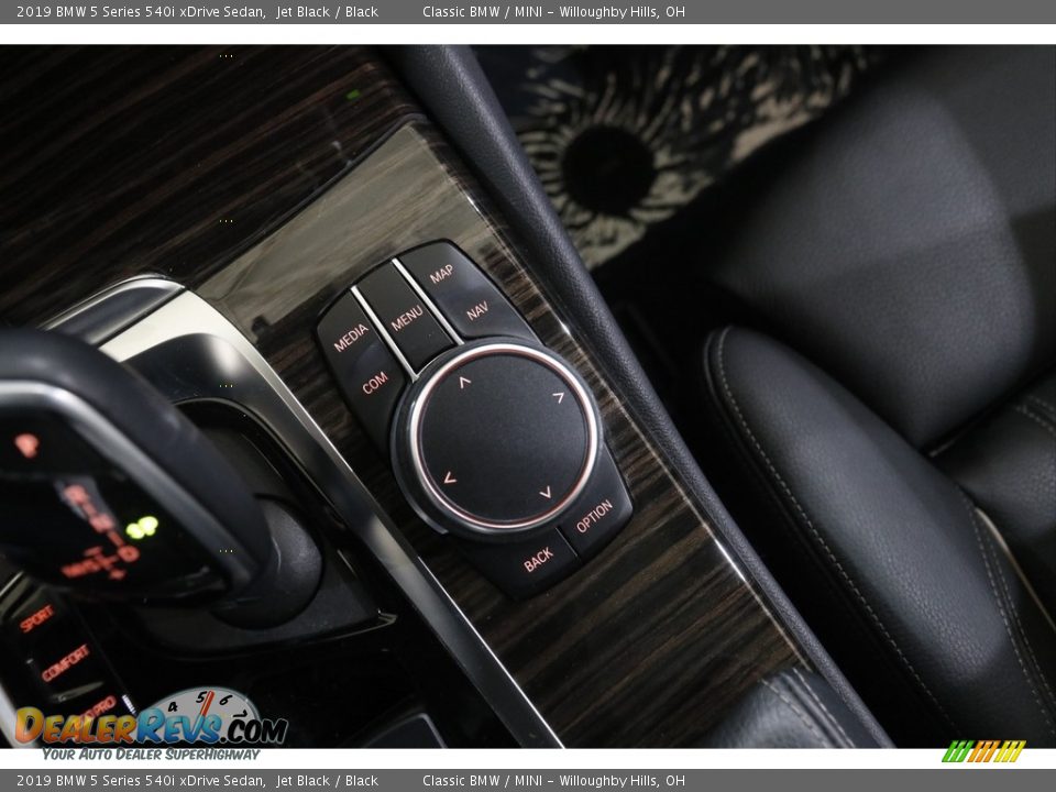 2019 BMW 5 Series 540i xDrive Sedan Jet Black / Black Photo #17
