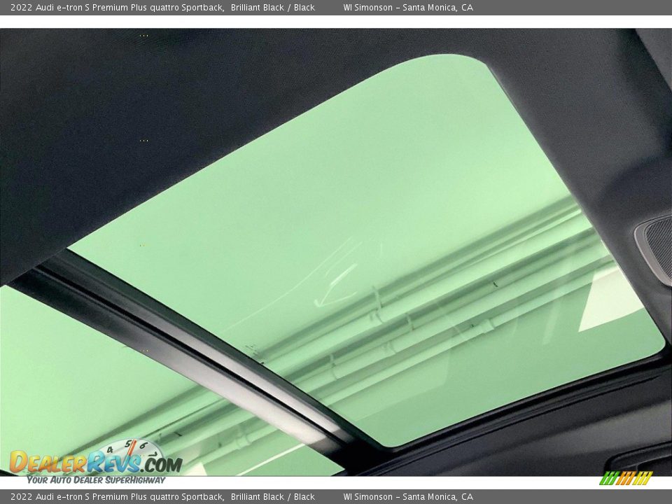 Sunroof of 2022 Audi e-tron S Premium Plus quattro Sportback Photo #25