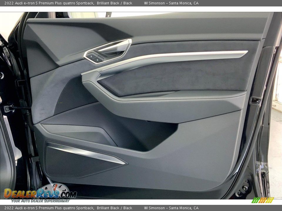 Door Panel of 2022 Audi e-tron S Premium Plus quattro Sportback Photo #27