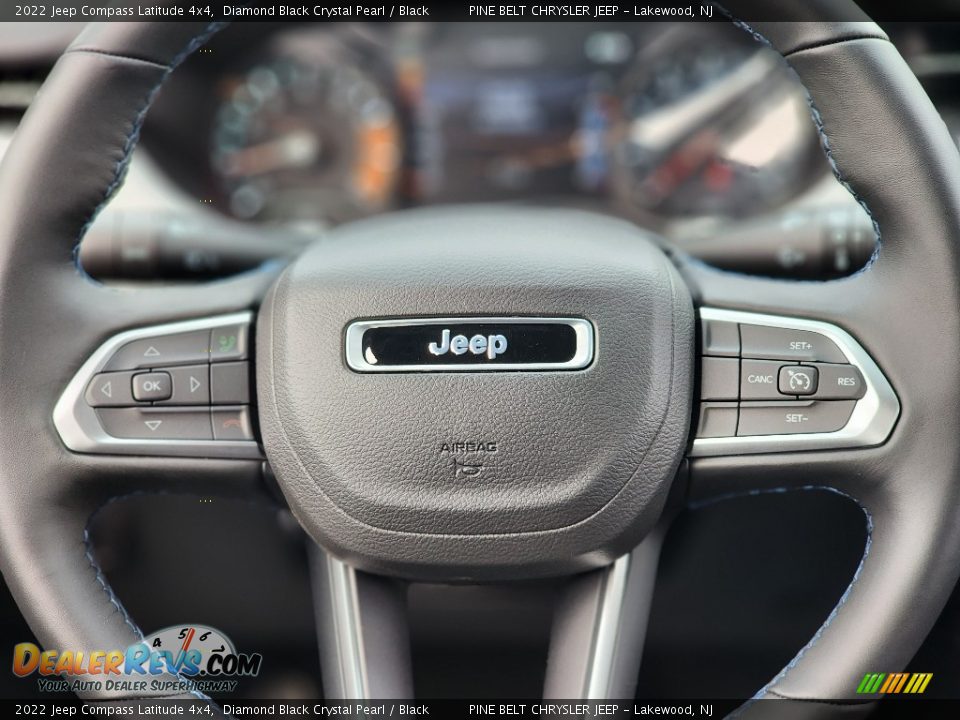 2022 Jeep Compass Latitude 4x4 Diamond Black Crystal Pearl / Black Photo #8