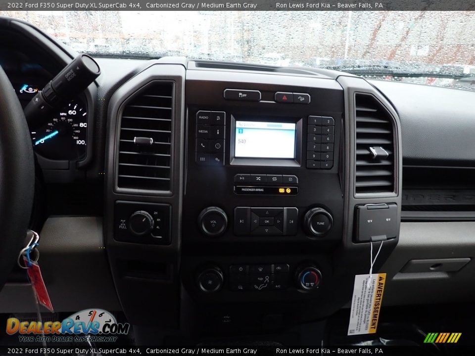 2022 Ford F350 Super Duty XL SuperCab 4x4 Carbonized Gray / Medium Earth Gray Photo #17