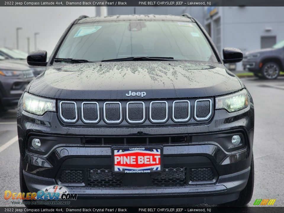 2022 Jeep Compass Latitude 4x4 Diamond Black Crystal Pearl / Black Photo #2