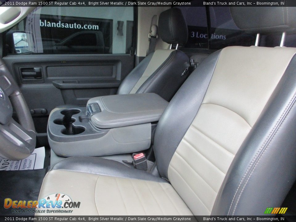 2011 Dodge Ram 1500 ST Regular Cab 4x4 Bright Silver Metallic / Dark Slate Gray/Medium Graystone Photo #7