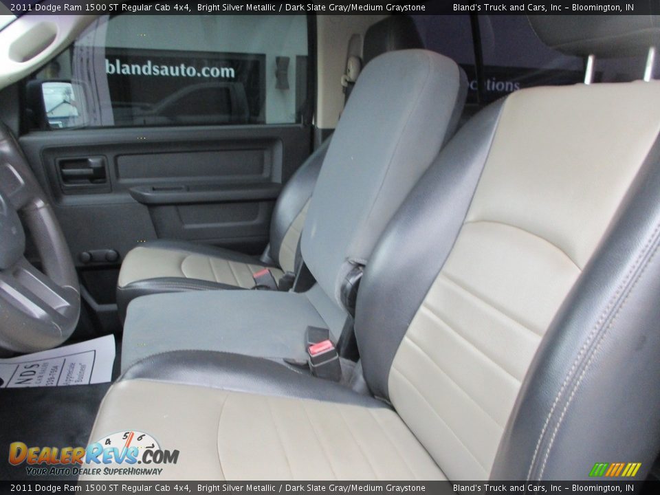 2011 Dodge Ram 1500 ST Regular Cab 4x4 Bright Silver Metallic / Dark Slate Gray/Medium Graystone Photo #8