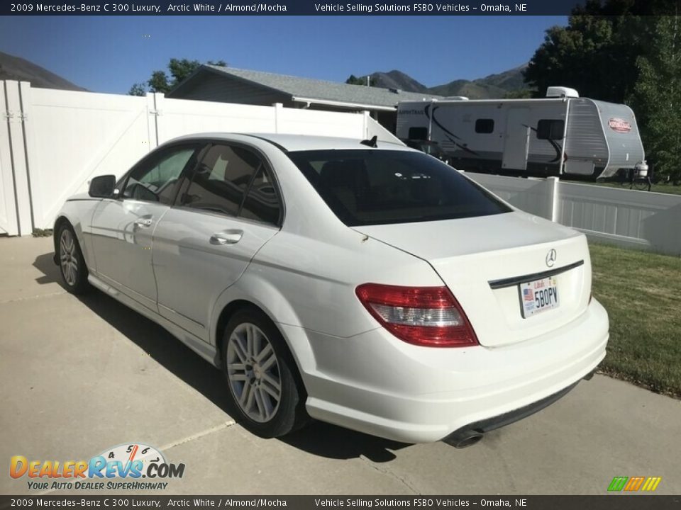 2009 Mercedes-Benz C 300 Luxury Arctic White / Almond/Mocha Photo #5