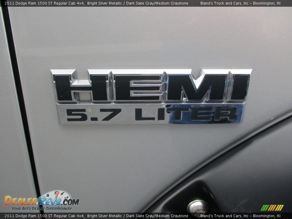 2011 Dodge Ram 1500 ST Regular Cab 4x4 Bright Silver Metallic / Dark Slate Gray/Medium Graystone Photo #22
