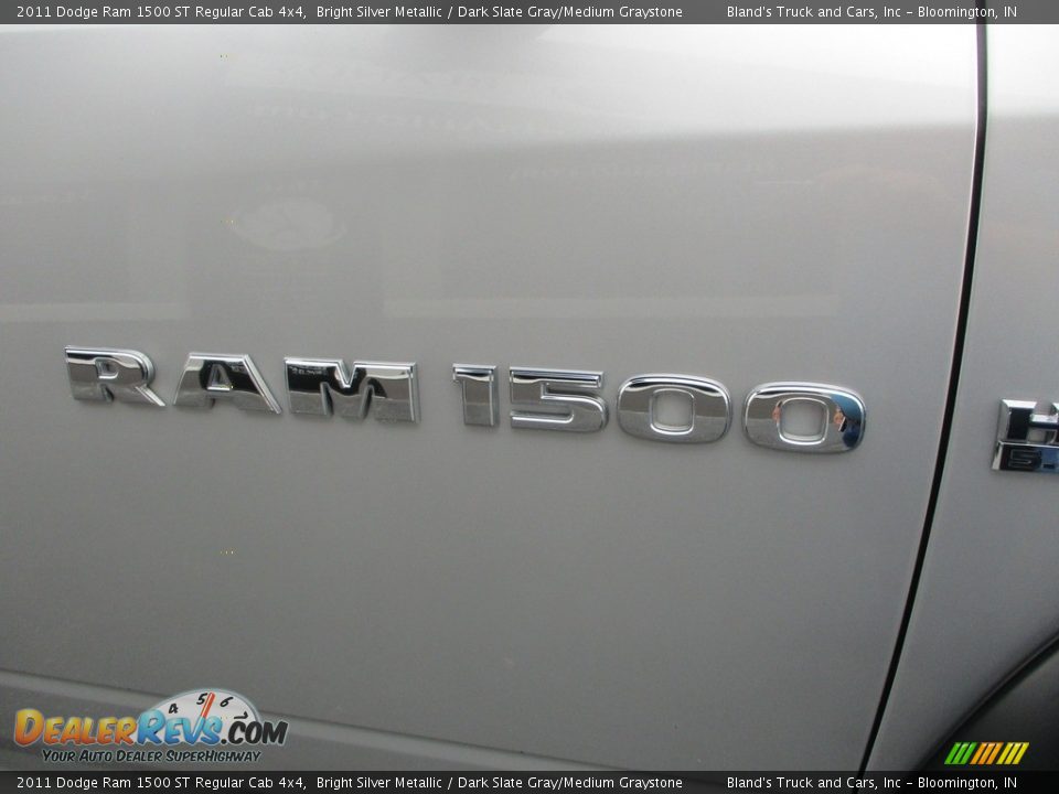 2011 Dodge Ram 1500 ST Regular Cab 4x4 Bright Silver Metallic / Dark Slate Gray/Medium Graystone Photo #23