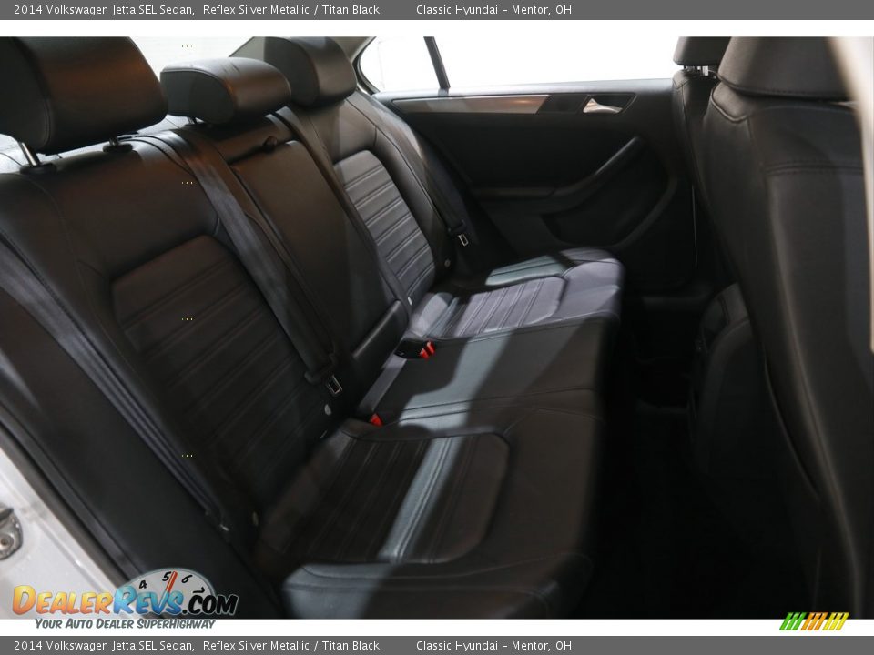 Rear Seat of 2014 Volkswagen Jetta SEL Sedan Photo #16