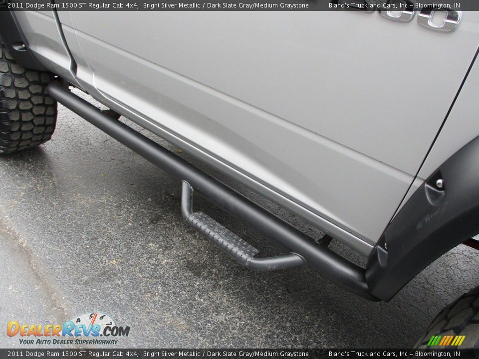 2011 Dodge Ram 1500 ST Regular Cab 4x4 Bright Silver Metallic / Dark Slate Gray/Medium Graystone Photo #24