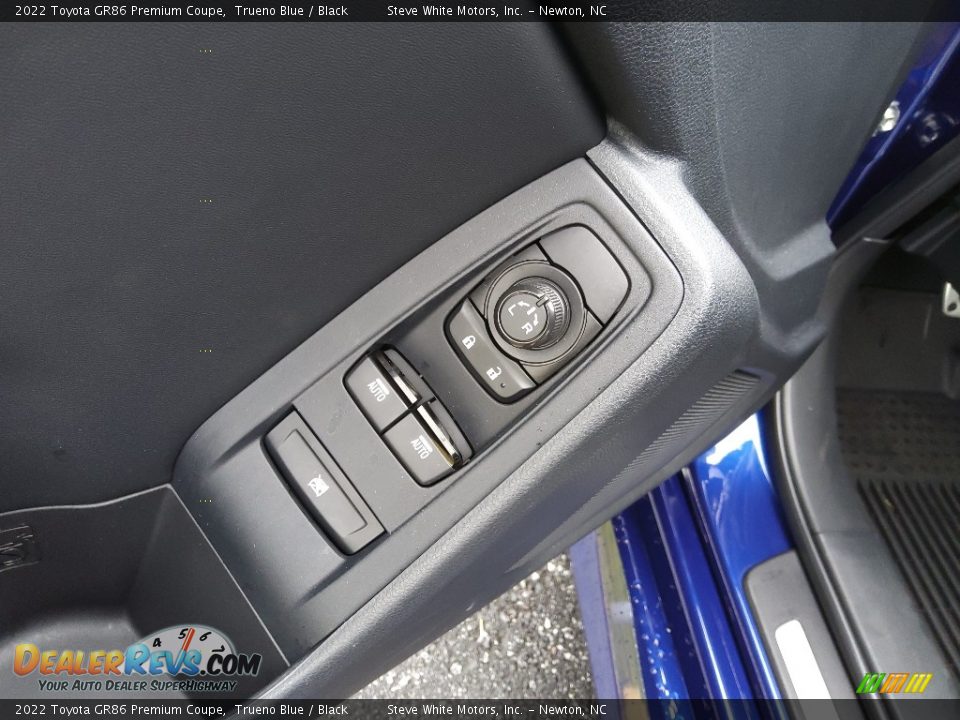Controls of 2022 Toyota GR86 Premium Coupe Photo #14