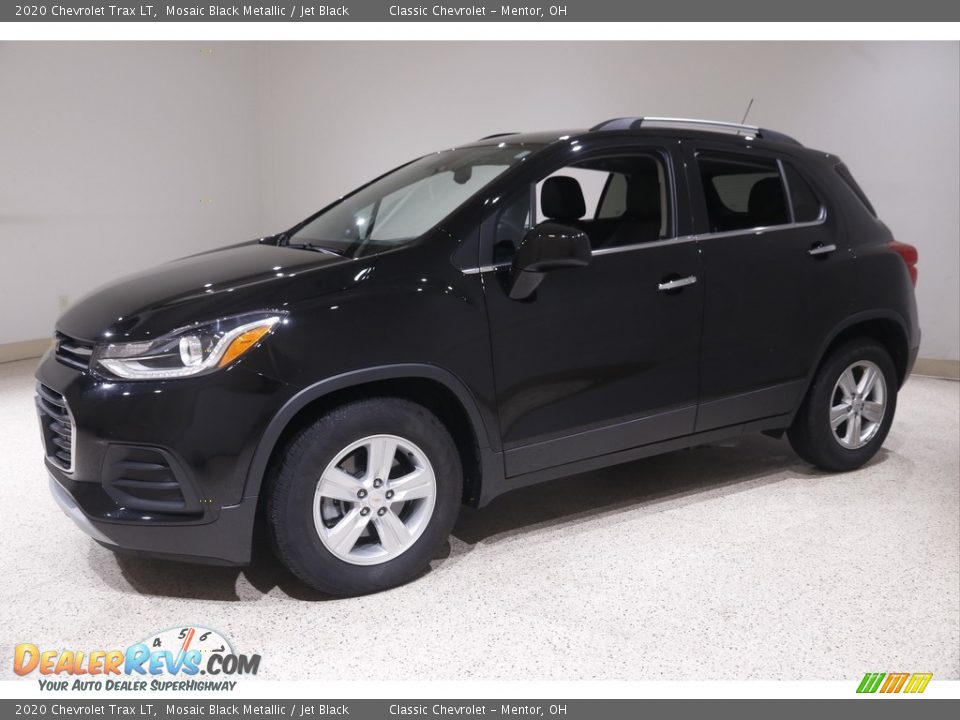 2020 Chevrolet Trax LT Mosaic Black Metallic / Jet Black Photo #3