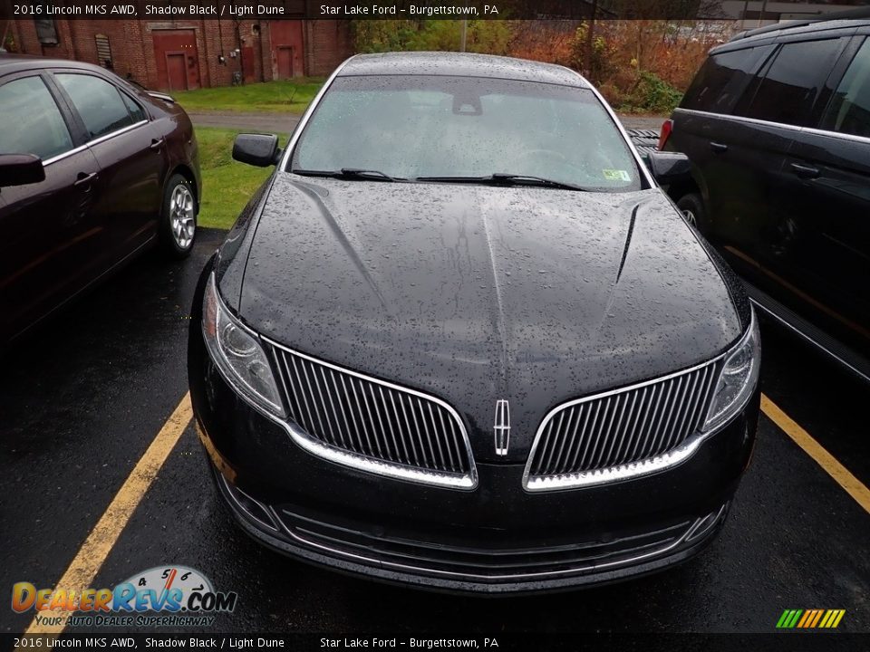 2016 Lincoln MKS AWD Shadow Black / Light Dune Photo #2