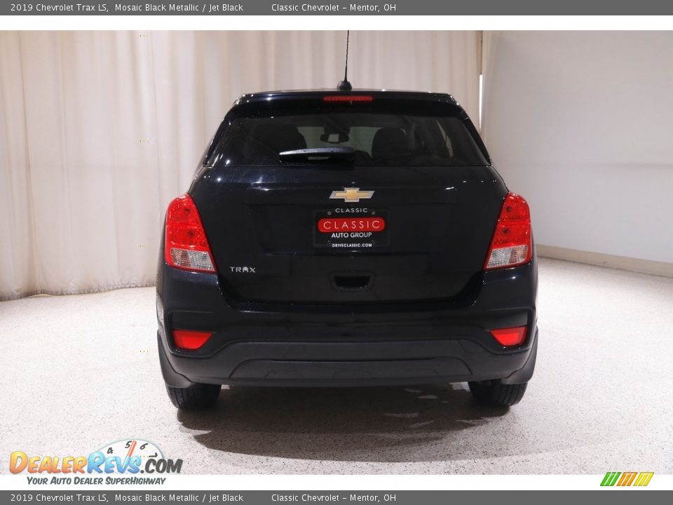 2019 Chevrolet Trax LS Mosaic Black Metallic / Jet Black Photo #17