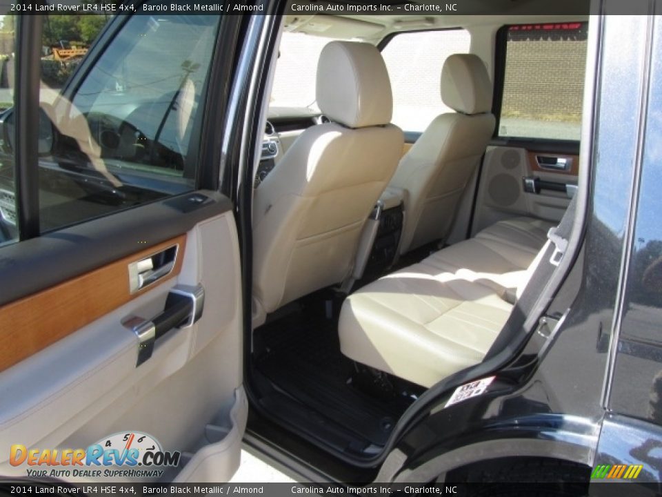 Rear Seat of 2014 Land Rover LR4 HSE 4x4 Photo #19