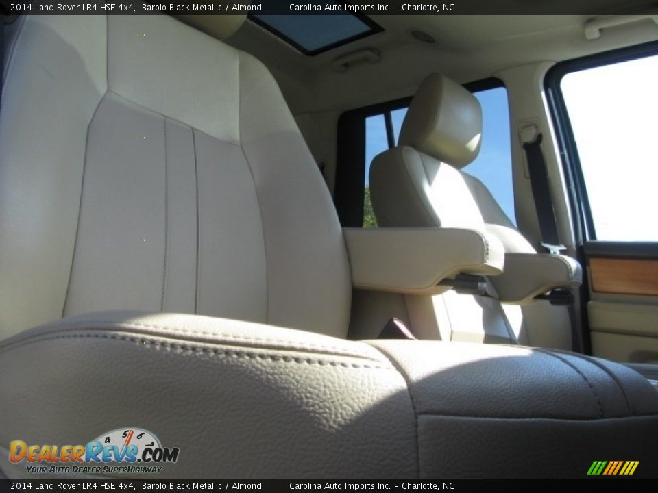 Front Seat of 2014 Land Rover LR4 HSE 4x4 Photo #22