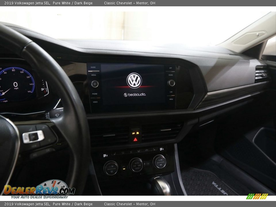 2019 Volkswagen Jetta SEL Pure White / Dark Beige Photo #10