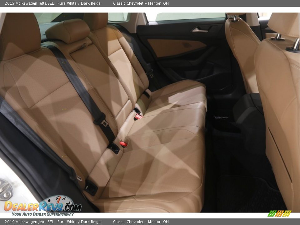 Rear Seat of 2019 Volkswagen Jetta SEL Photo #17