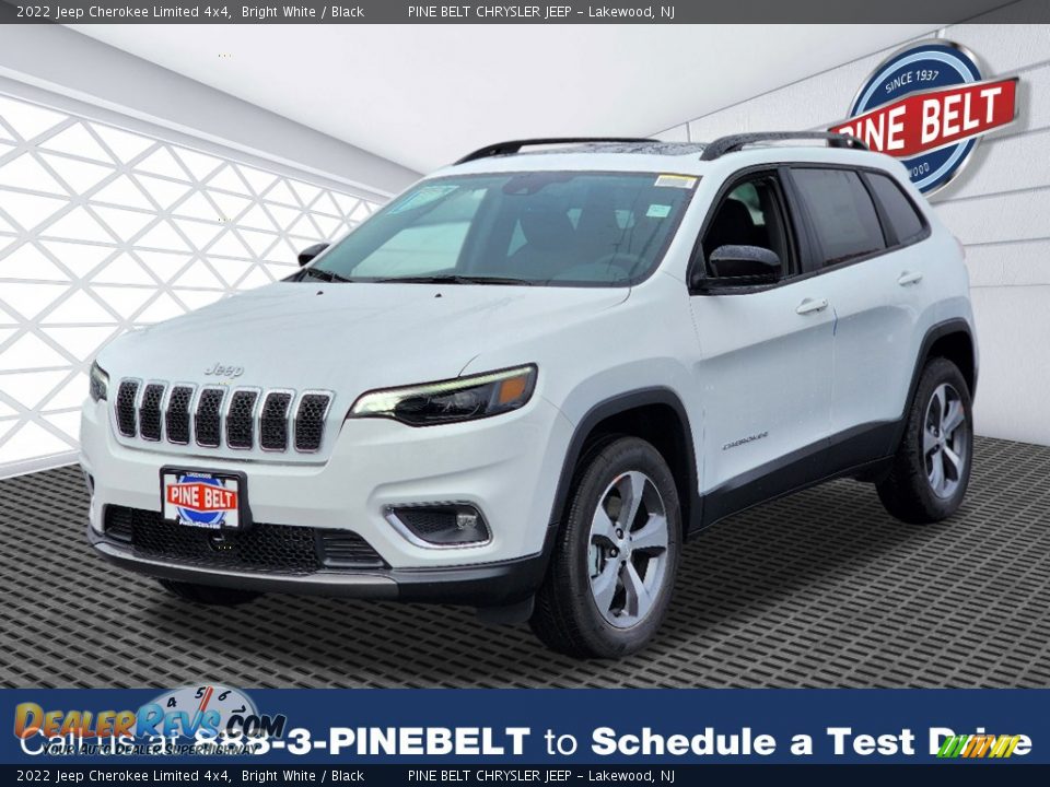 2022 Jeep Cherokee Limited 4x4 Bright White / Black Photo #1