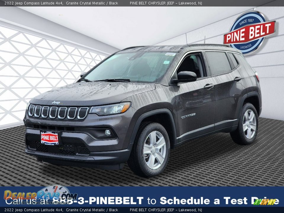 2022 Jeep Compass Latitude 4x4 Granite Crystal Metallic / Black Photo #1