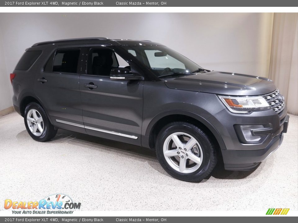 2017 Ford Explorer XLT 4WD Magnetic / Ebony Black Photo #1