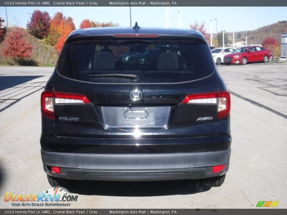 2019 Honda Pilot LX AWD Crystal Black Pearl / Gray Photo #7