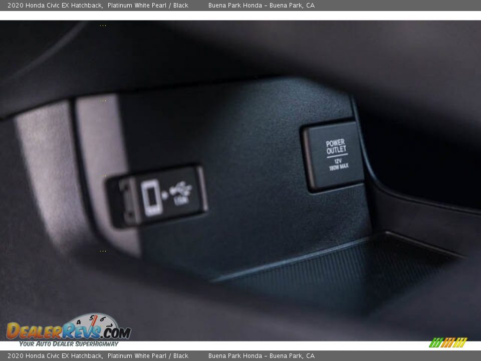 2020 Honda Civic EX Hatchback Platinum White Pearl / Black Photo #17