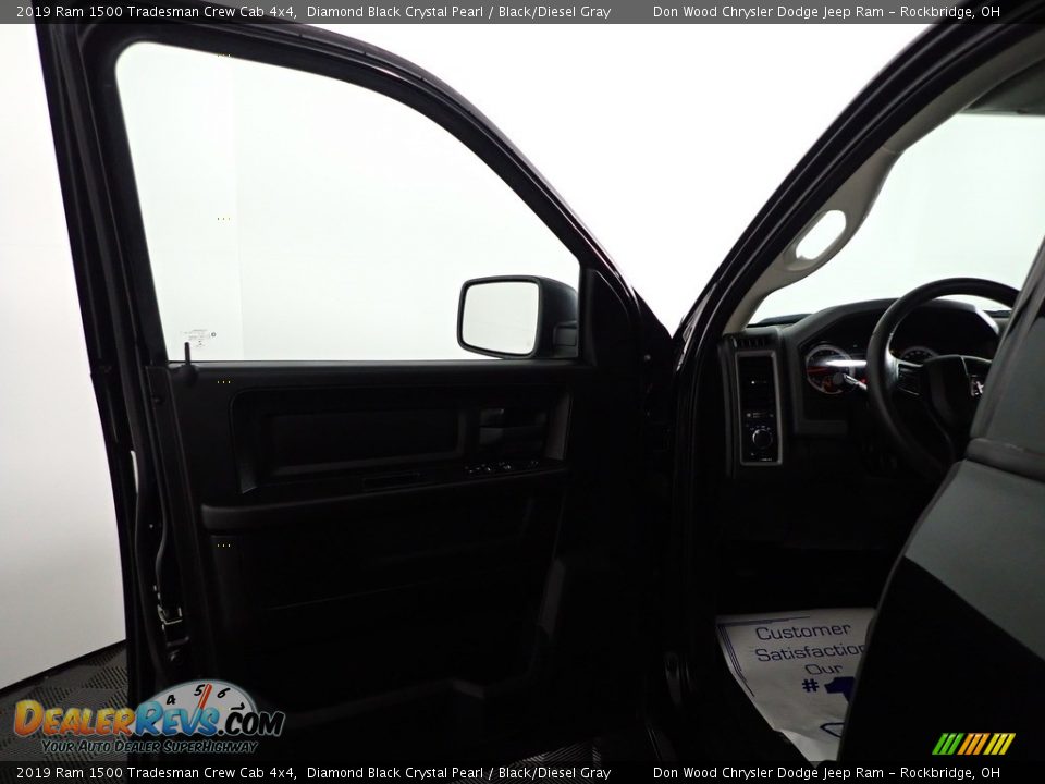 2019 Ram 1500 Tradesman Crew Cab 4x4 Diamond Black Crystal Pearl / Black/Diesel Gray Photo #11